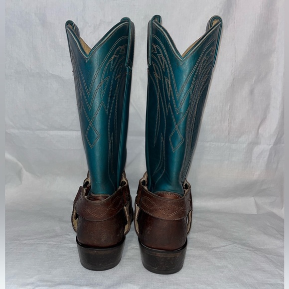 FRYE Billy Harness Turquoise/Multi Leather Western Cowgirl Boots
Women's Size 9 - Picture 8 of 13